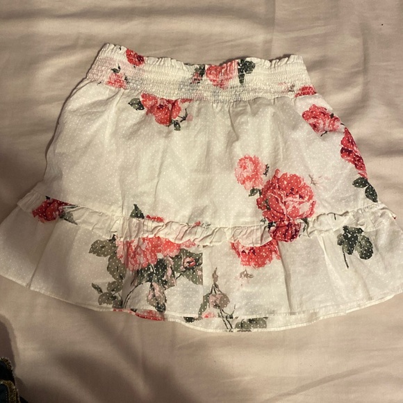 LoveShackFancy Other - Loveshack fancy skirt size 8-9 yrs. Beautiful floral love shack fancy skirt.